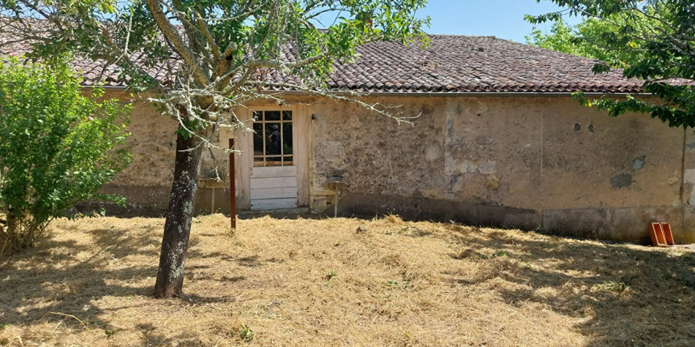 maison à ST QUENTIN DE CAPLONG (33220)